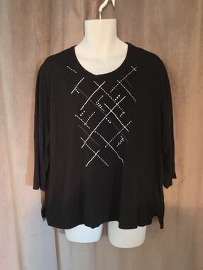 Carroll Reed 3x Black Long Sleeve Top with Silver Embellished Lattice